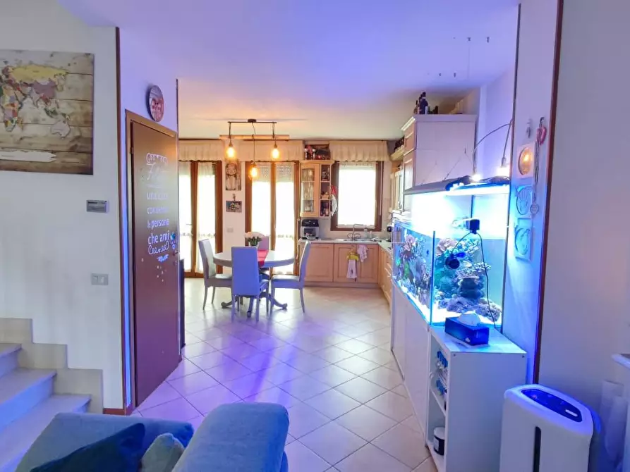 Immagine 5 di Villetta a schiera in vendita  a Viareggio