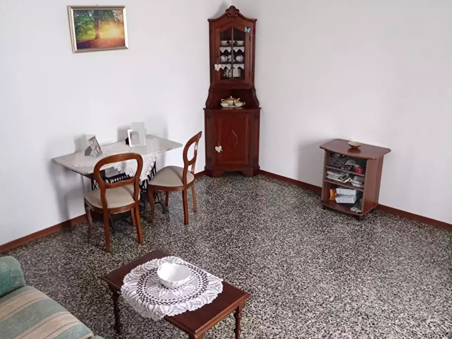 Immagine 9 di Terratetto in vendita  a Lucca