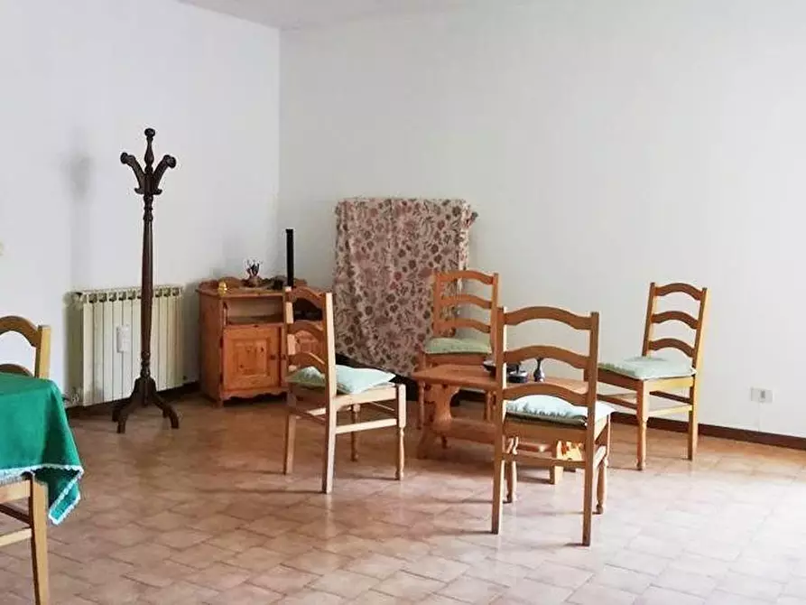 Immagine 5 di Appartamento in vendita  a Camaiore