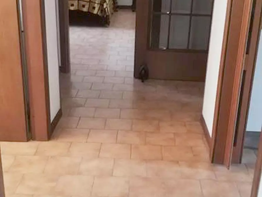 Immagine 21 di Appartamento in vendita  a Camaiore