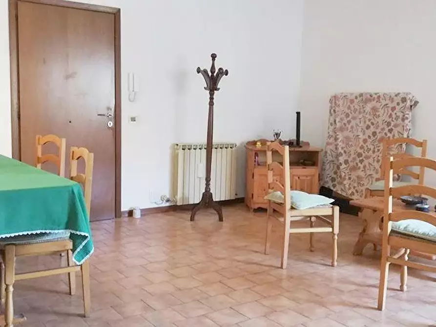 Immagine 3 di Appartamento in vendita  a Camaiore