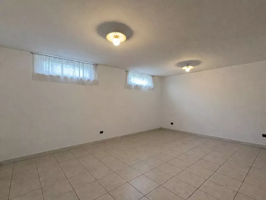 Immagine 22 di Villa in vendita  a Camaiore