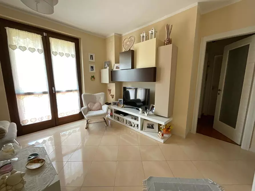 Immagine 2 di Appartamento in vendita  a Collesalvetti