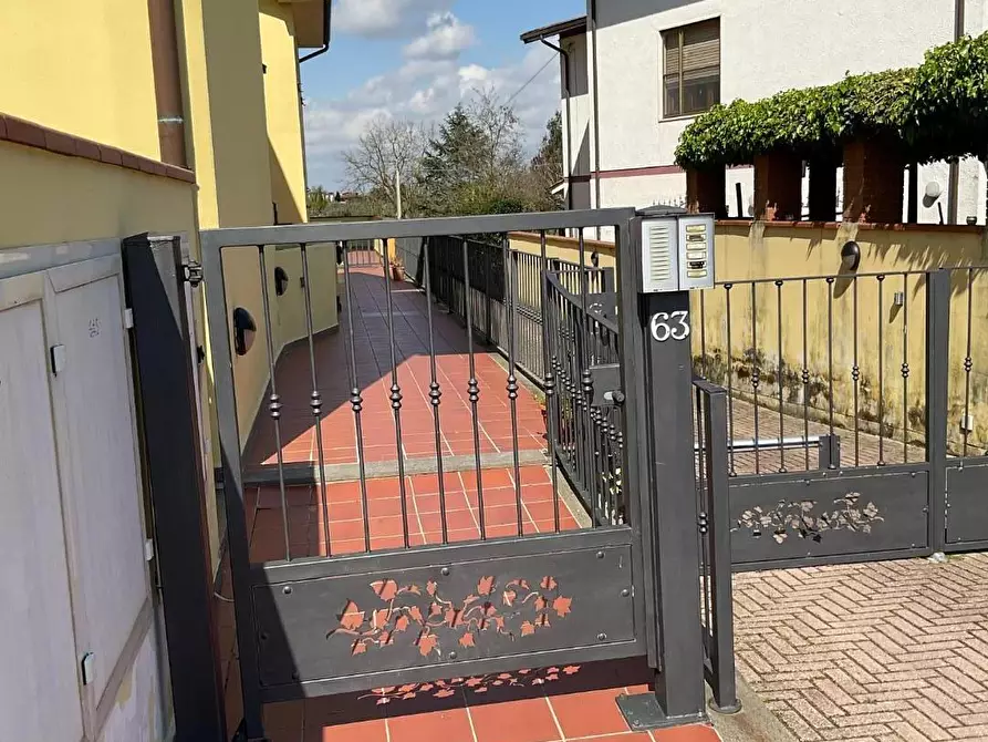 Immagine 30 di Appartamento in vendita  a Collesalvetti