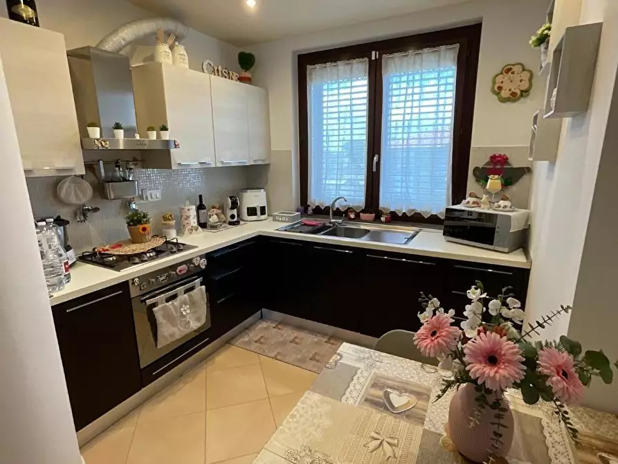 Immagine 12 di Appartamento in vendita  a Collesalvetti