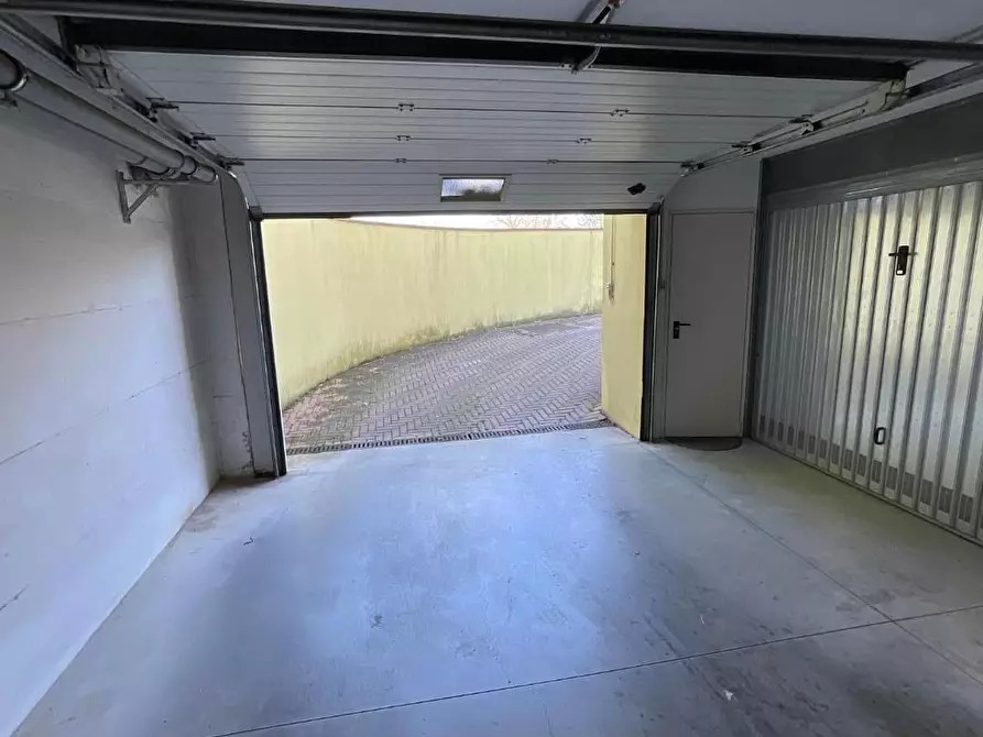 Immagine 47 di Appartamento in vendita  a Collesalvetti