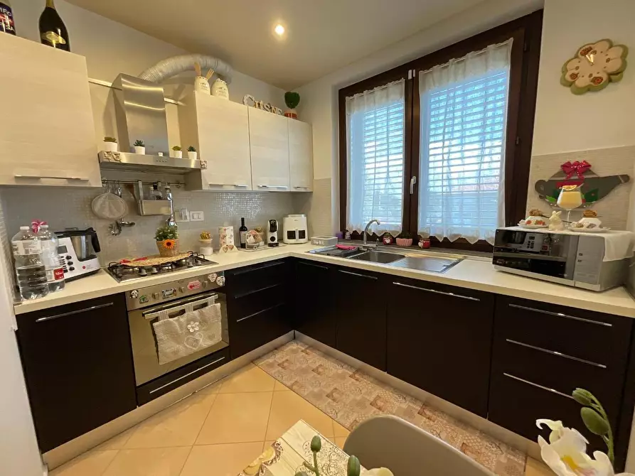 Immagine 8 di Appartamento in vendita  a Collesalvetti