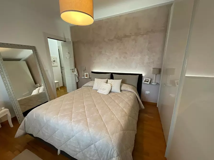 Immagine 21 di Appartamento in vendita  a Collesalvetti