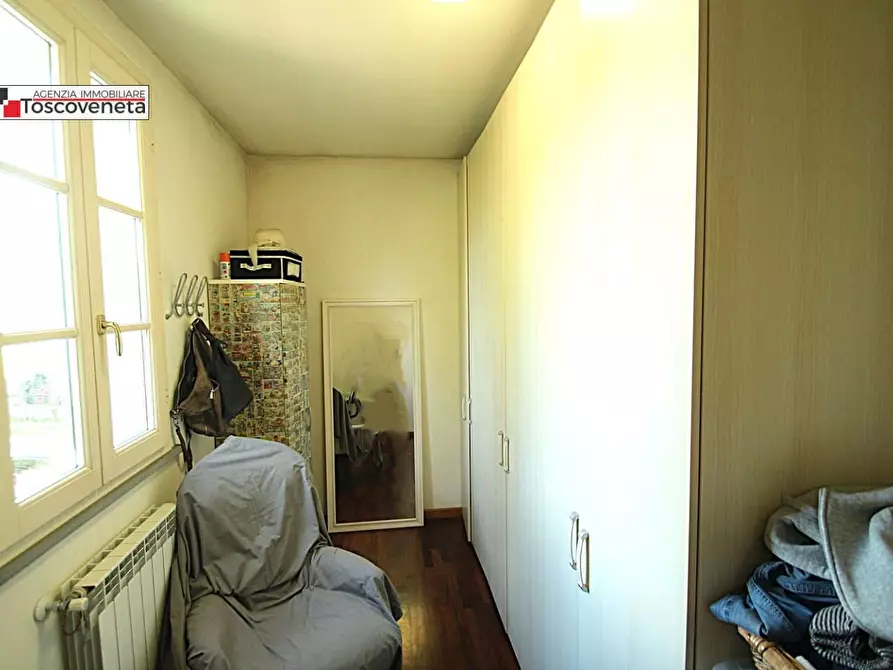 Immagine 20 di Villa in vendita  a Capannori