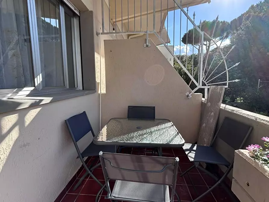 Immagine 14 di Appartamento in vendita  a Massa