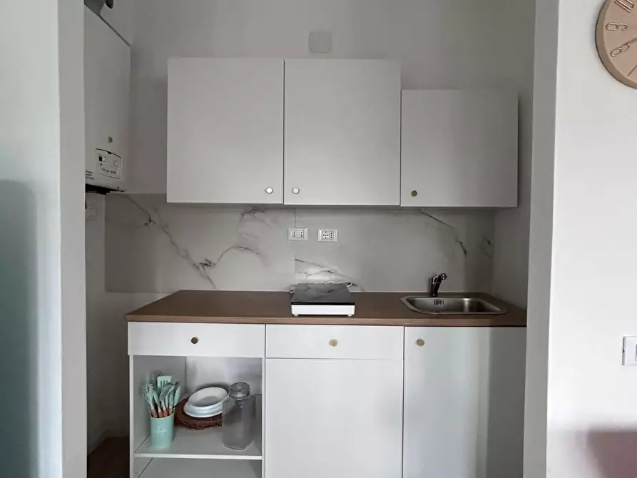 Immagine 7 di Appartamento in vendita  a Massa