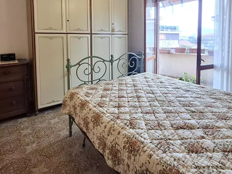 Immagine 31 di Appartamento in vendita  a Carrara