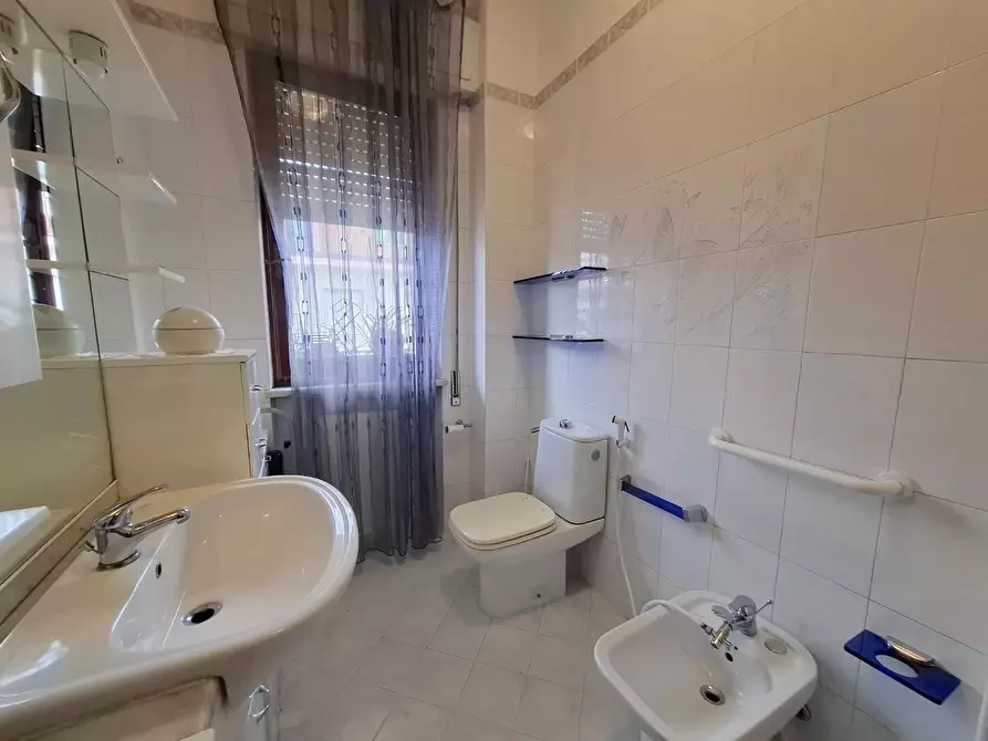 Immagine 27 di Appartamento in vendita  a Carrara