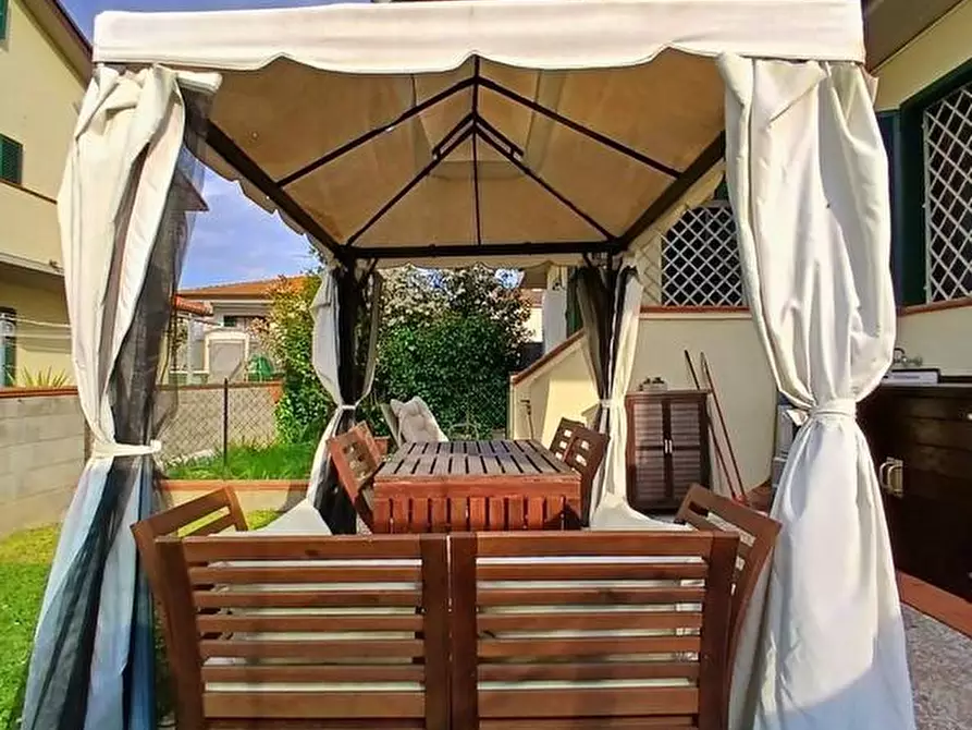 Immagine 21 di Casa quadrifamiliare in vendita  a Cascina