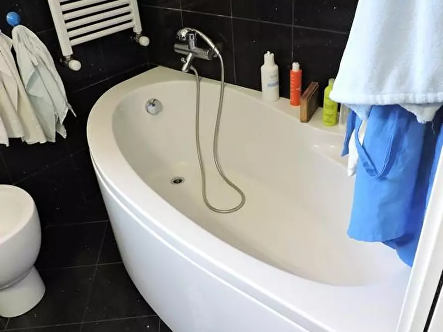 Immagine 39 di Casa quadrifamiliare in vendita  a Cascina