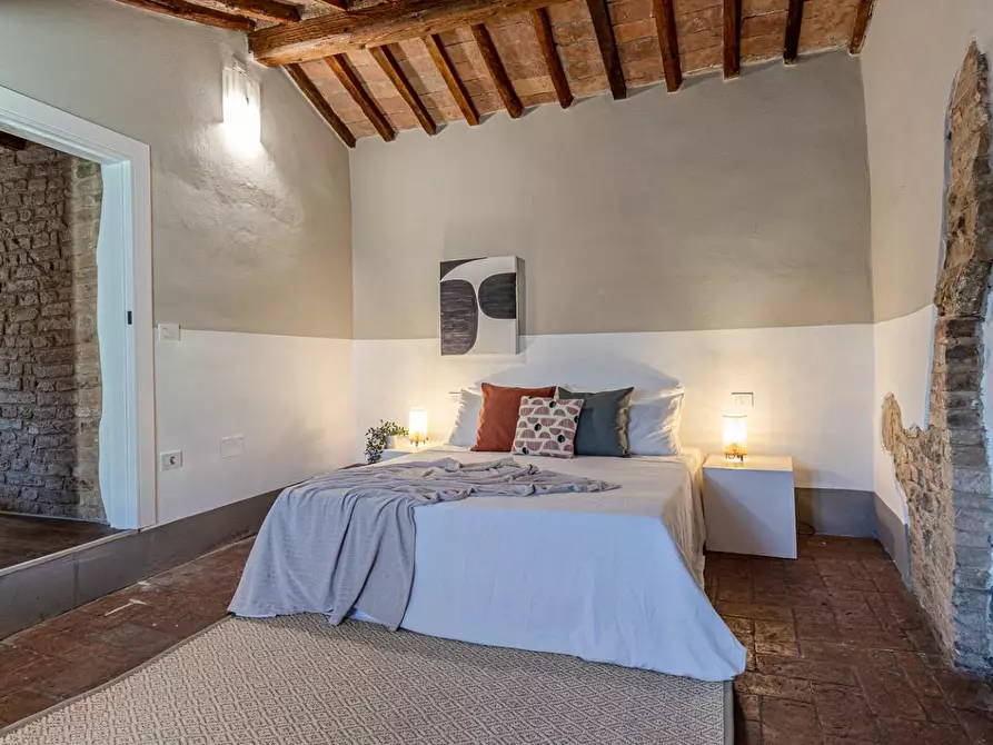 Immagine 13 di Appartamento in vendita  a Gambassi Terme