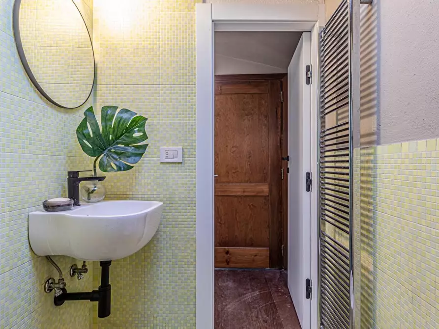 Immagine 21 di Appartamento in vendita  a Gambassi Terme