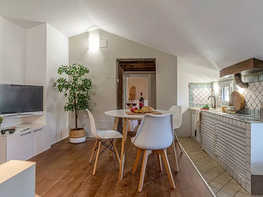 Immagine 6 di Appartamento in vendita  a Gambassi Terme