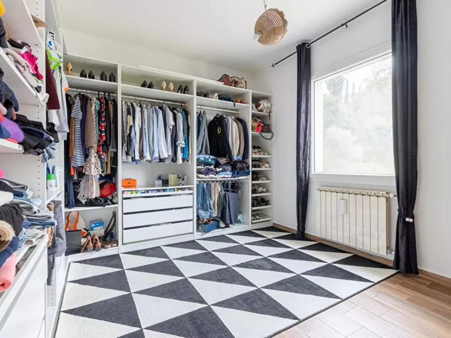 Immagine 13 di Casa indipendente in vendita  a Santa Maria A Monte