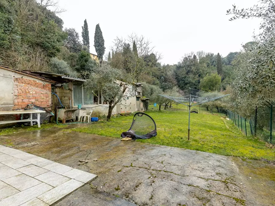 Immagine 19 di Casa indipendente in vendita  a Santa Maria A Monte
