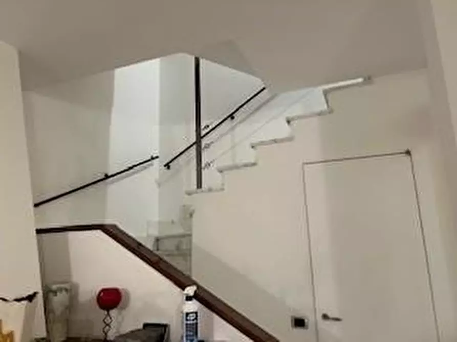 Immagine 4 di Terratetto in affitto  a Carrara