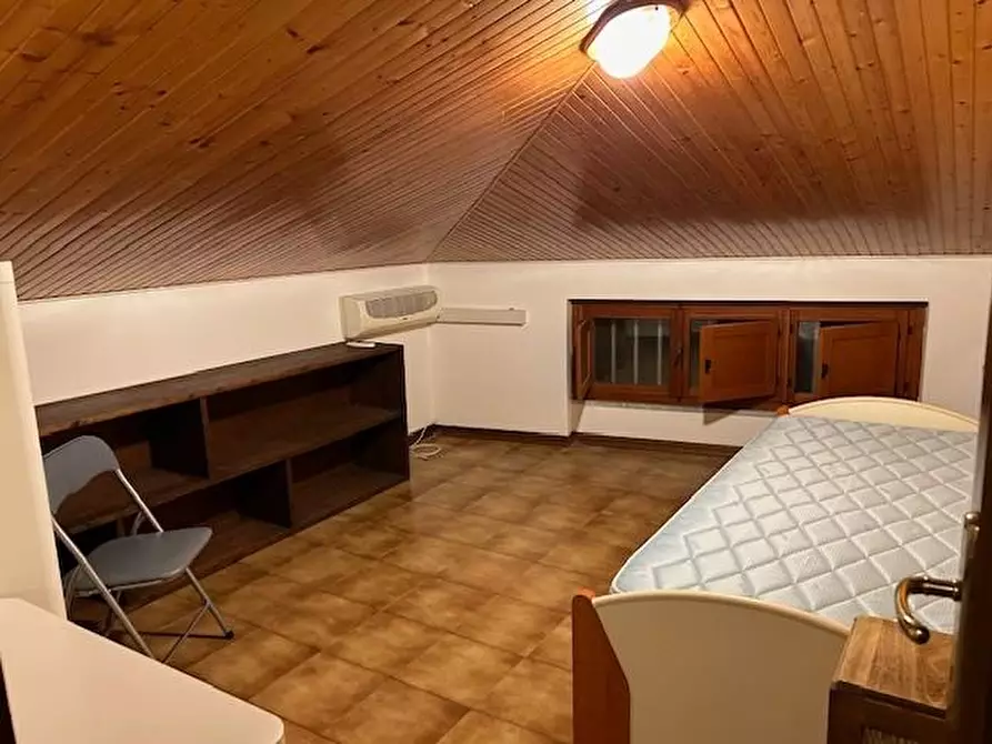 Immagine 14 di Terratetto in affitto  a Carrara