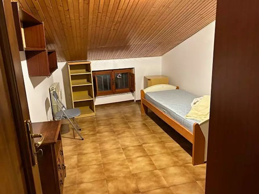 Immagine 12 di Terratetto in affitto  a Carrara