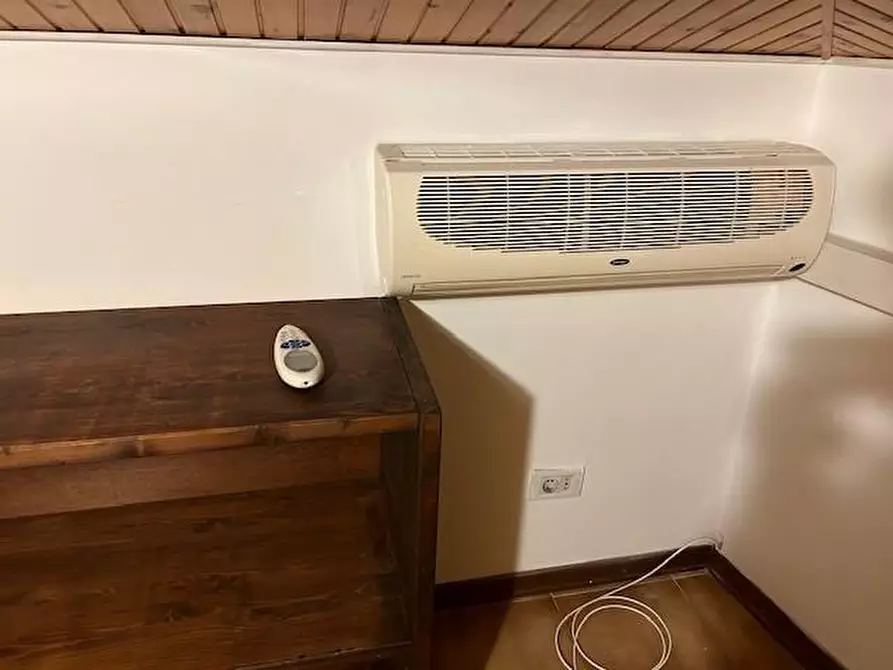 Immagine 17 di Terratetto in affitto  a Carrara