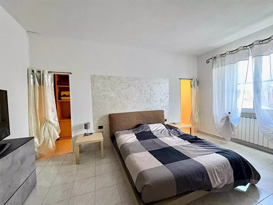 Immagine 14 di Terratetto in vendita  a Vecchiano