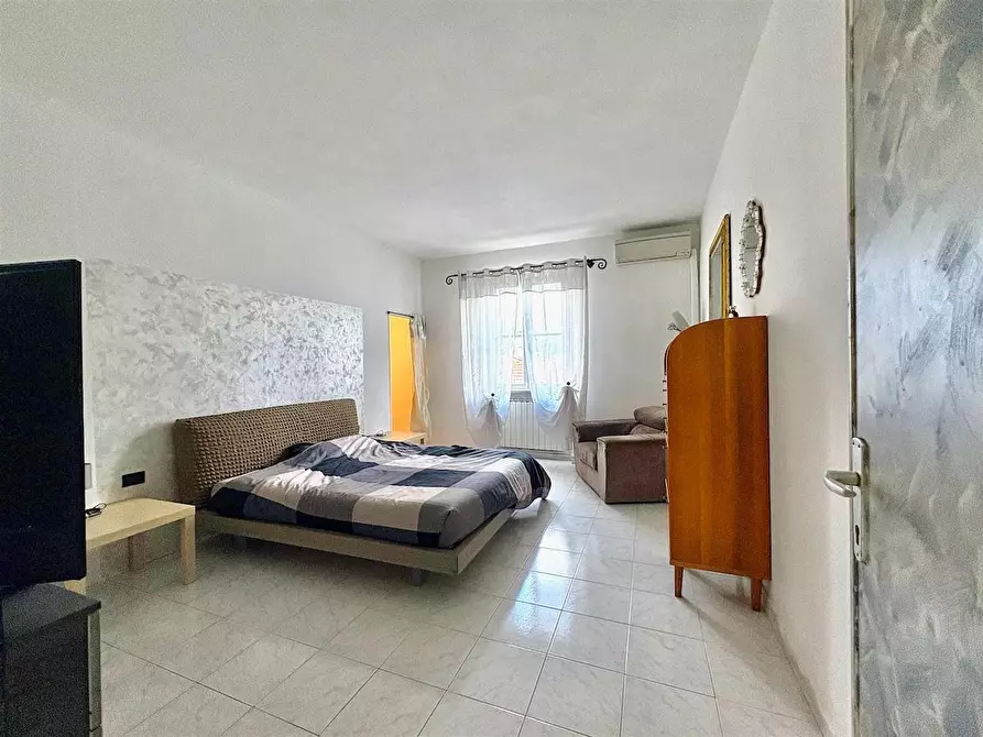 Immagine 13 di Terratetto in vendita  a Vecchiano