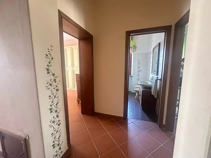 Immagine 19 di Villa in vendita  a Larciano
