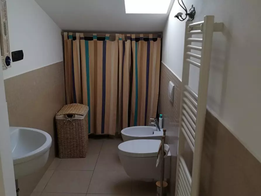 Immagine 10 di Mansarda in vendita  a Ameglia