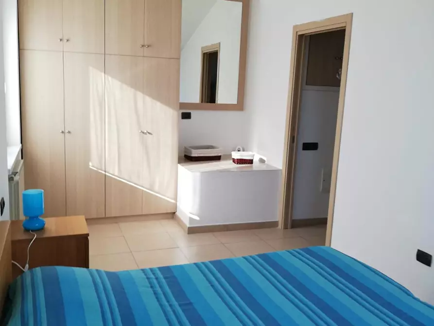 Immagine 9 di Mansarda in vendita  a Ameglia