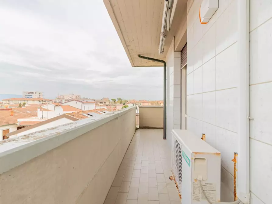 Immagine 36 di Appartamento in vendita  a Ponsacco