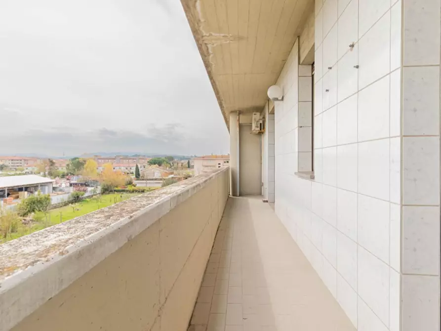 Immagine 37 di Appartamento in vendita  a Ponsacco