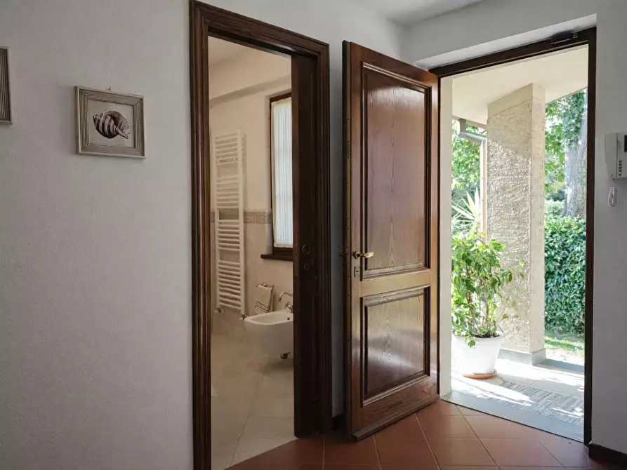 Immagine 8 di Villa in affitto  a Forte Dei Marmi