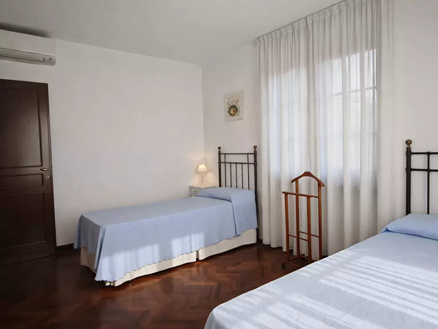 Immagine 18 di Villa in affitto  a Forte Dei Marmi