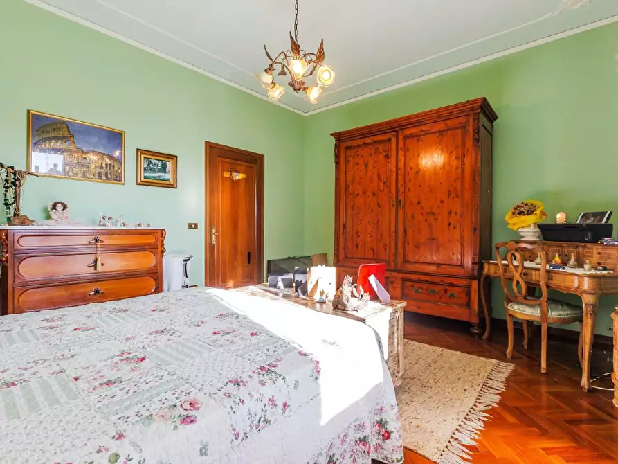 Immagine 13 di Casa indipendente in vendita  a Pescia