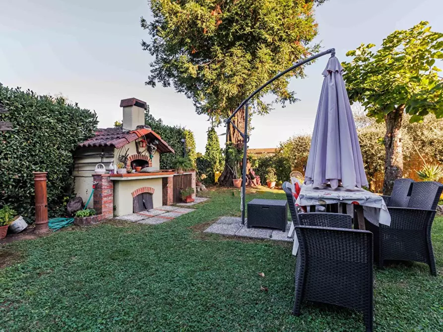 Immagine 44 di Casa indipendente in vendita  a Pescia