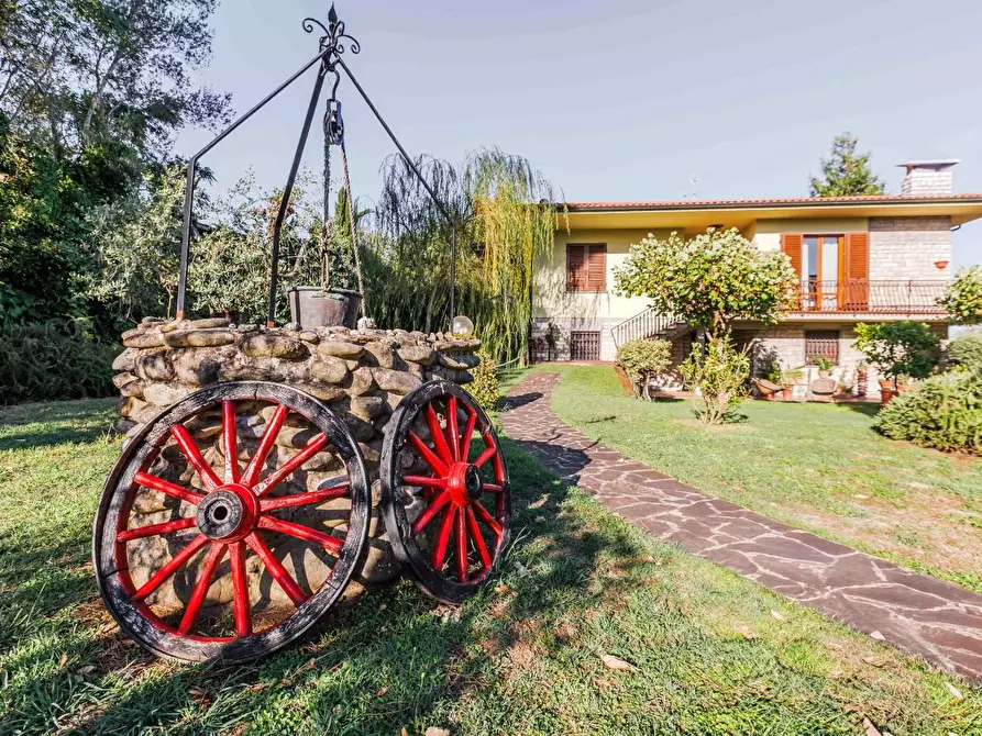 Immagine 45 di Casa indipendente in vendita  a Pescia