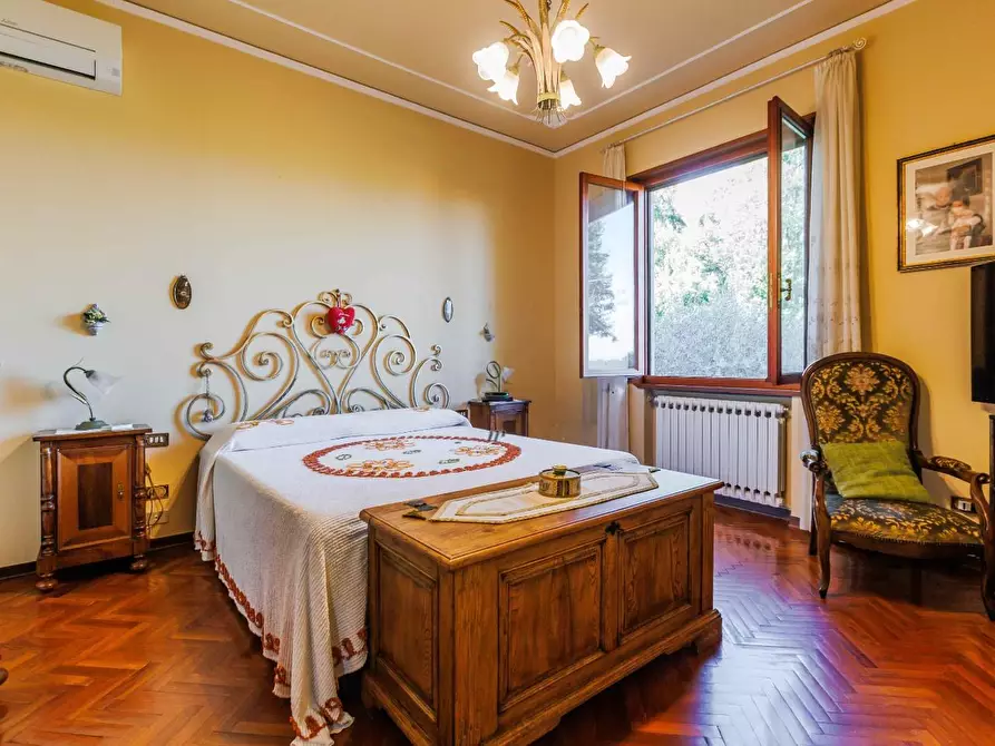 Immagine 16 di Casa indipendente in vendita  a Pescia