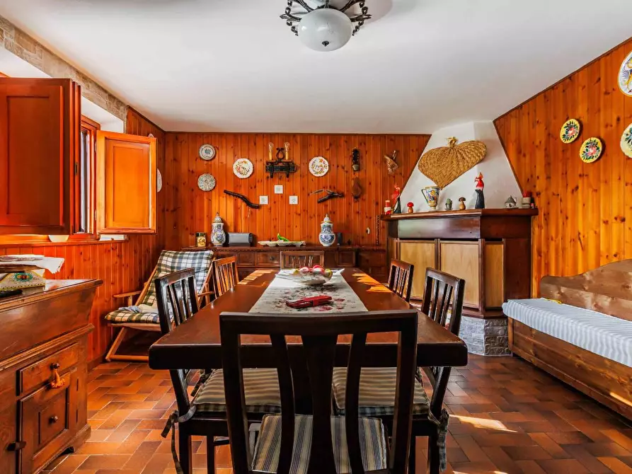 Immagine 23 di Casa indipendente in vendita  a Pescia