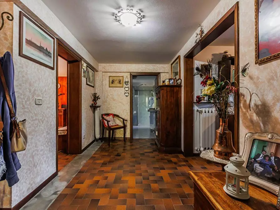 Immagine 20 di Casa indipendente in vendita  a Pescia