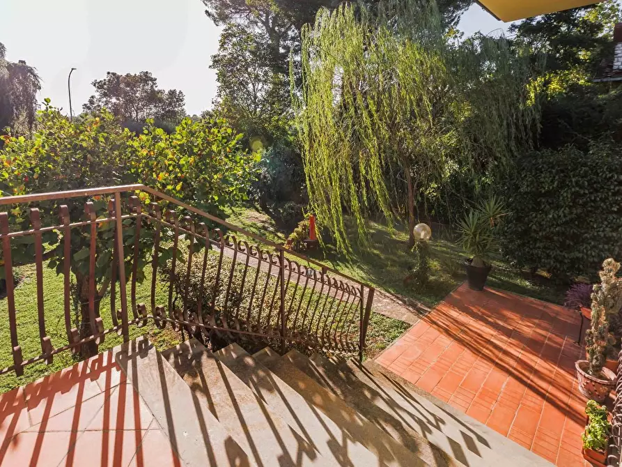 Immagine 40 di Casa indipendente in vendita  a Pescia