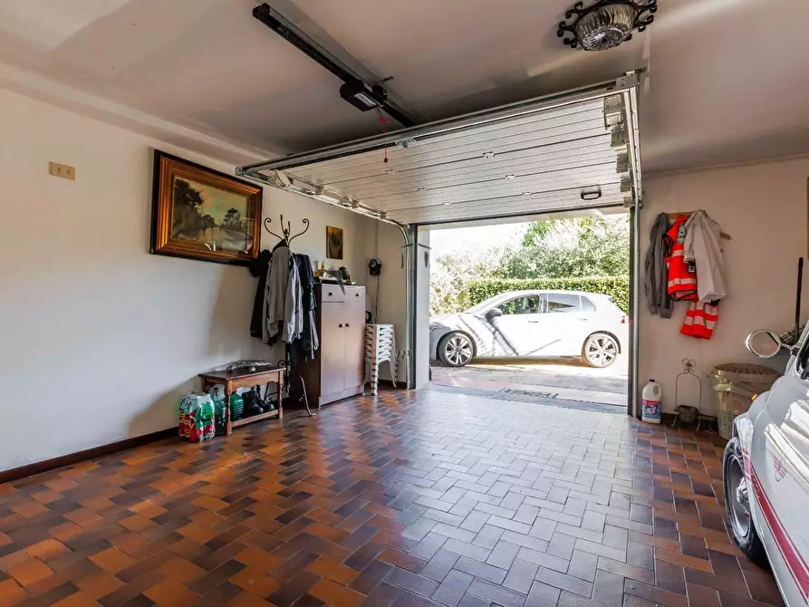 Immagine 3 di Casa indipendente in vendita  a Pescia