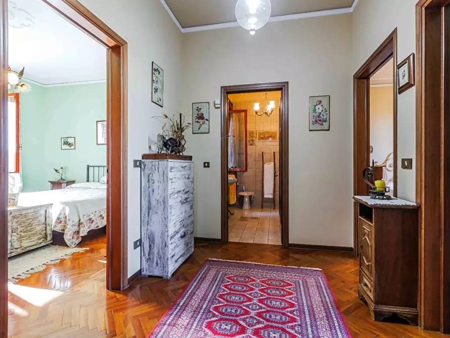 Immagine 11 di Casa indipendente in vendita  a Pescia