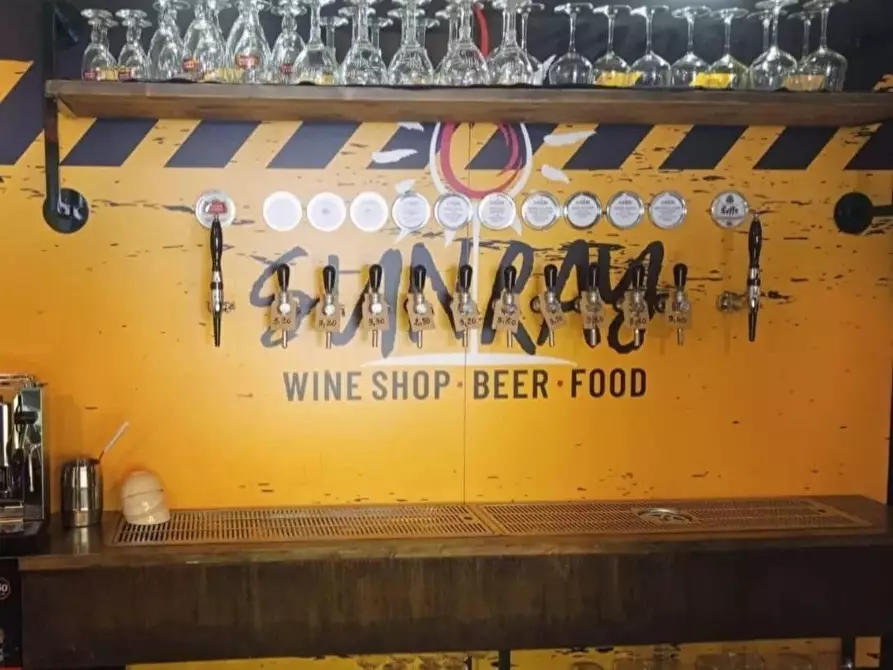 Immagine 3 di Attività commerciale in vendita  a Lequile