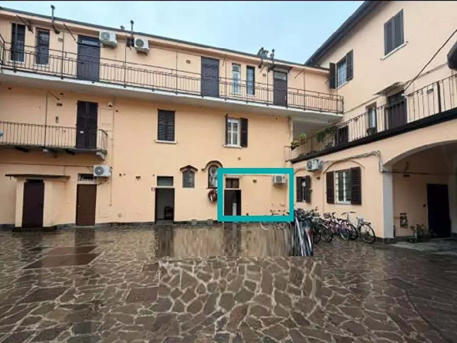 Immagine 1 di Appartamento in vendita  a Milano