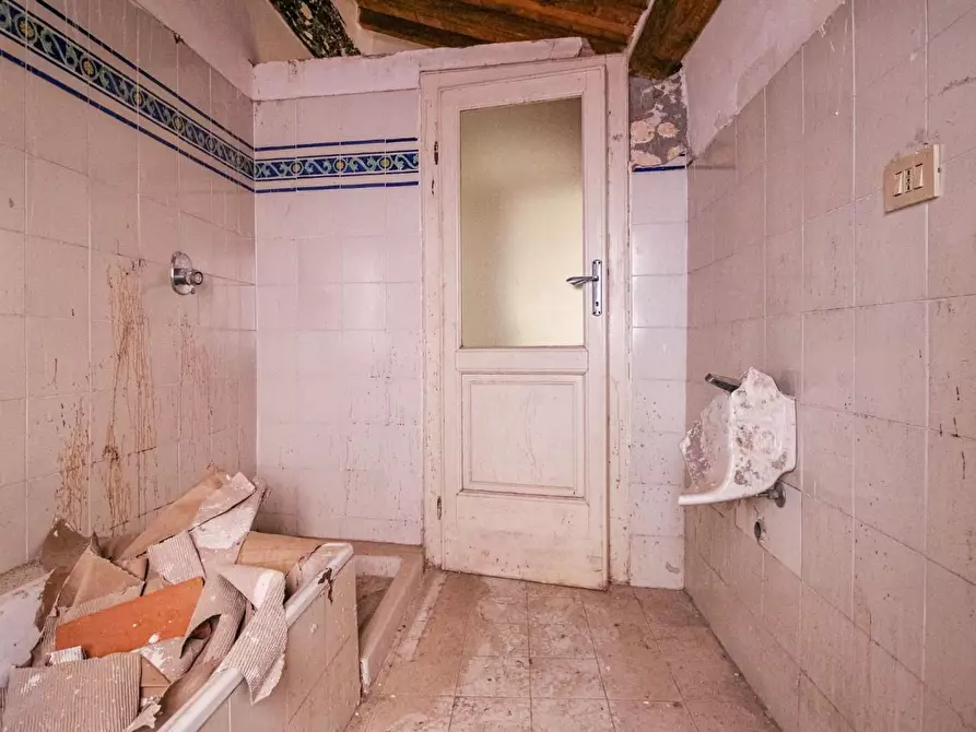 Immagine 39 di Appartamento in vendita  a Pisa