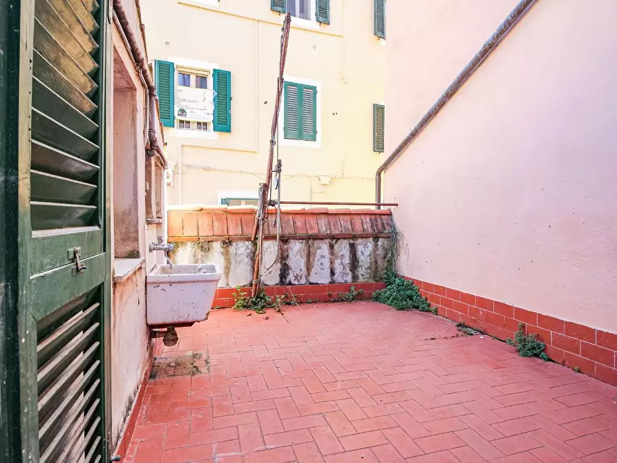 Immagine 34 di Appartamento in vendita  a Pisa